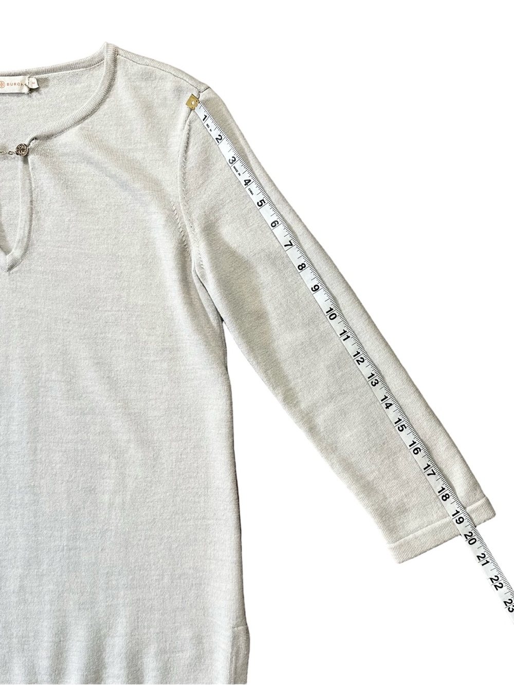 Tory Burch Merino Wool V-Neck Gold Chain Long Sleeve Tunic Sweater Sz Medium - Picture 10 of 11